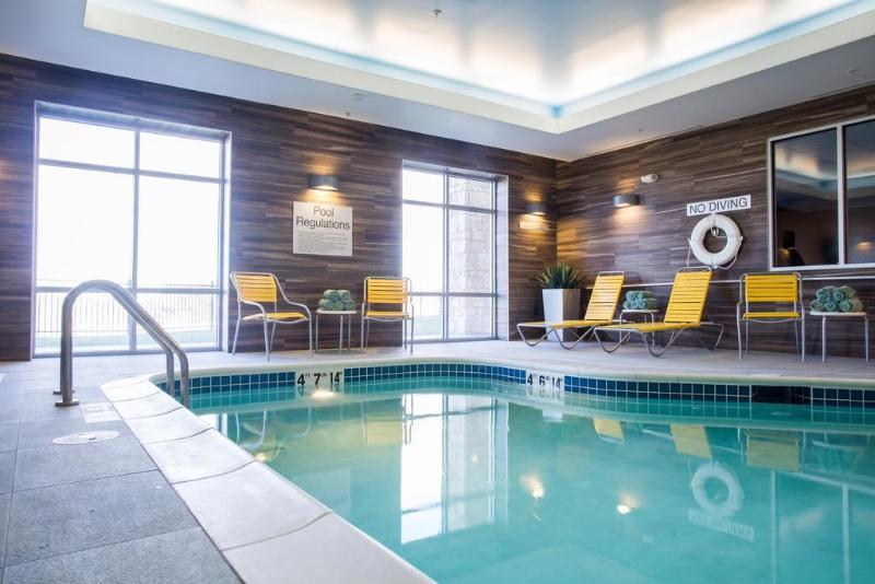Fairfield Inn & Suites By Marriott Lincoln Southeast Εξωτερικό φωτογραφία