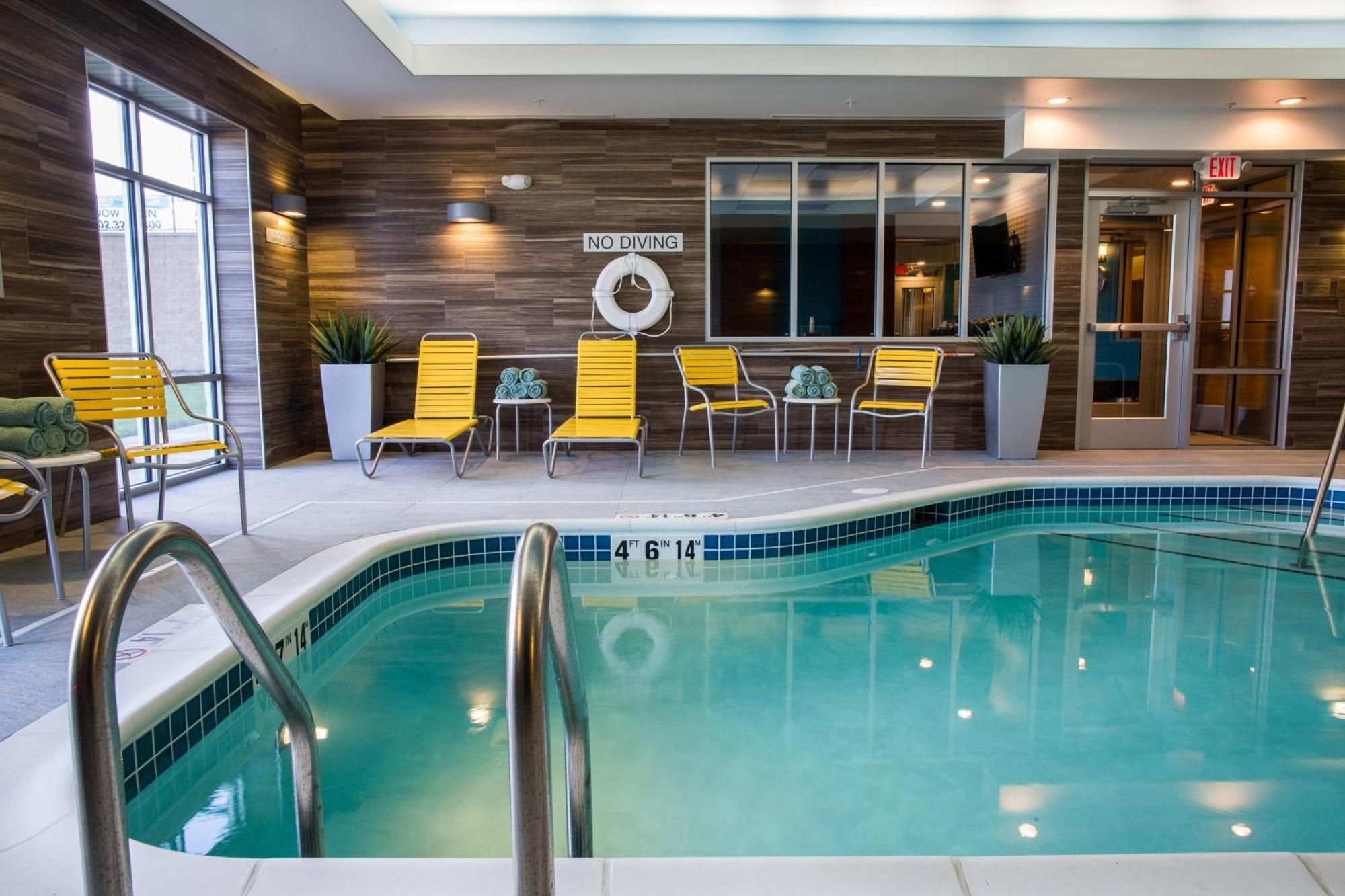 Fairfield Inn & Suites By Marriott Lincoln Southeast Εξωτερικό φωτογραφία