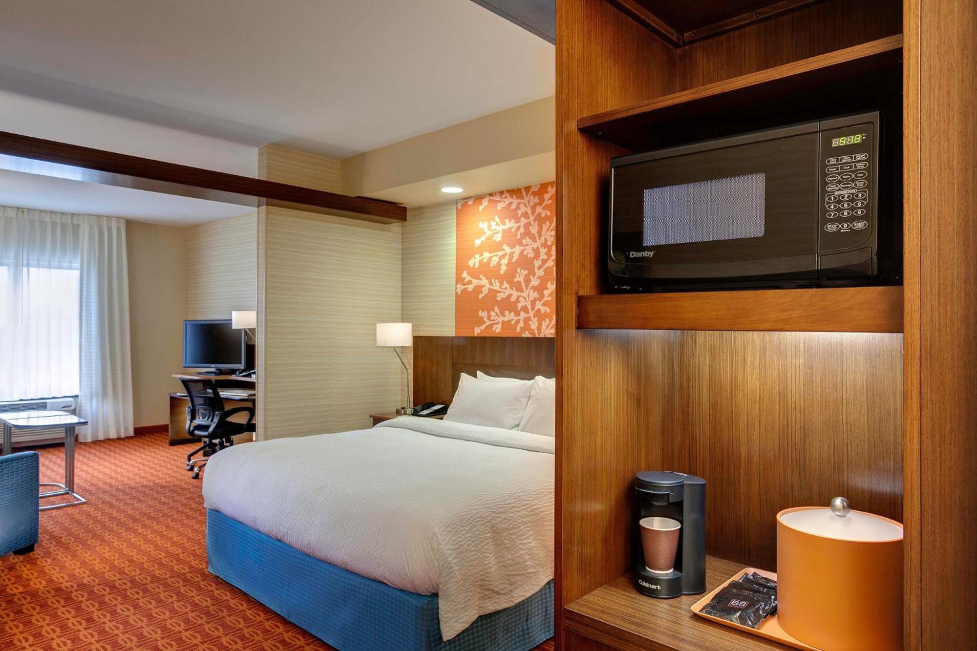 Fairfield Inn & Suites By Marriott Lincoln Southeast Εξωτερικό φωτογραφία