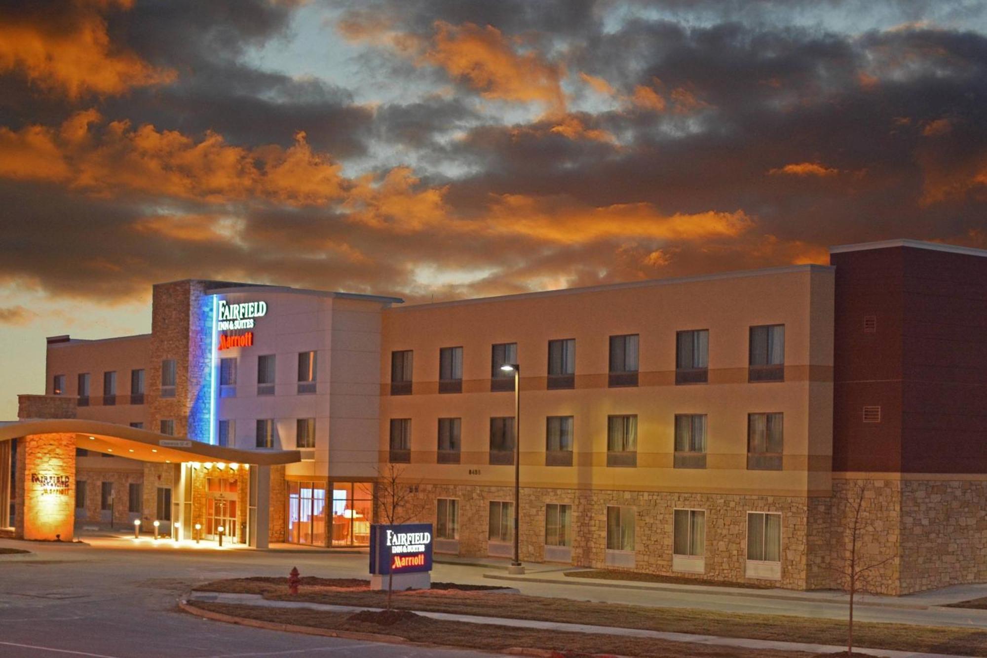 Fairfield Inn & Suites By Marriott Lincoln Southeast Εξωτερικό φωτογραφία