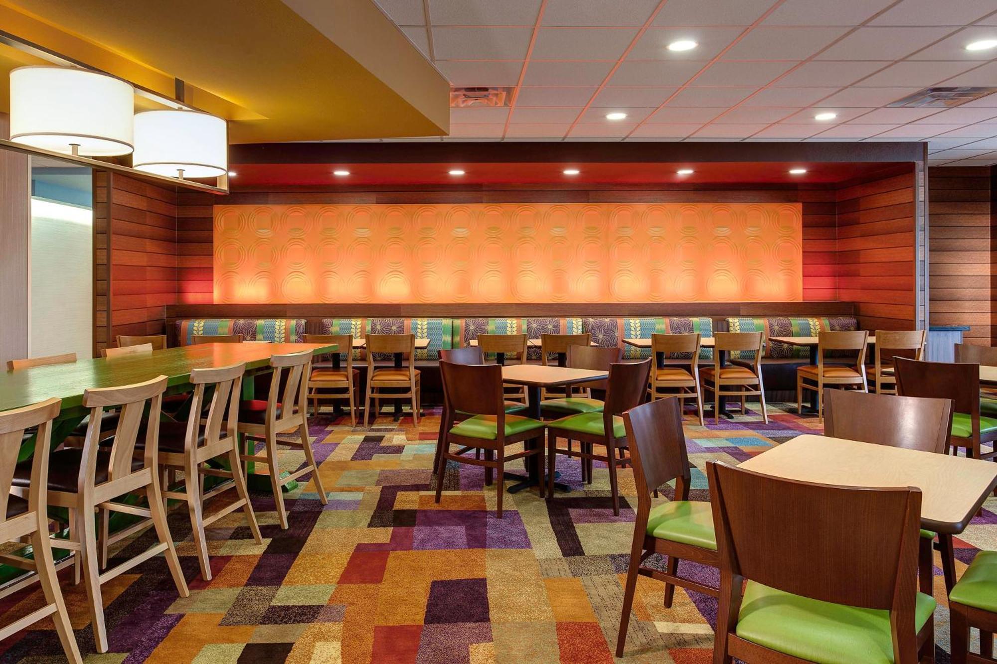 Fairfield Inn & Suites By Marriott Lincoln Southeast Εξωτερικό φωτογραφία