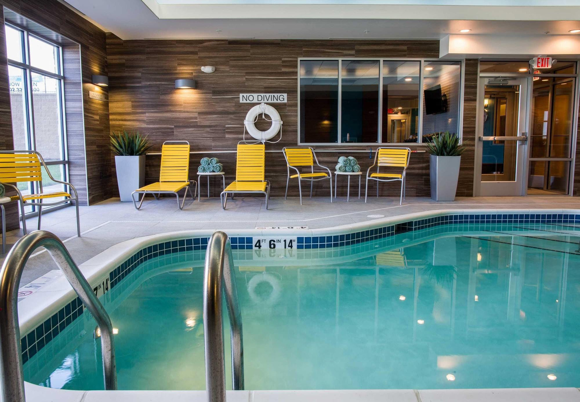 Fairfield Inn & Suites By Marriott Lincoln Southeast Εξωτερικό φωτογραφία