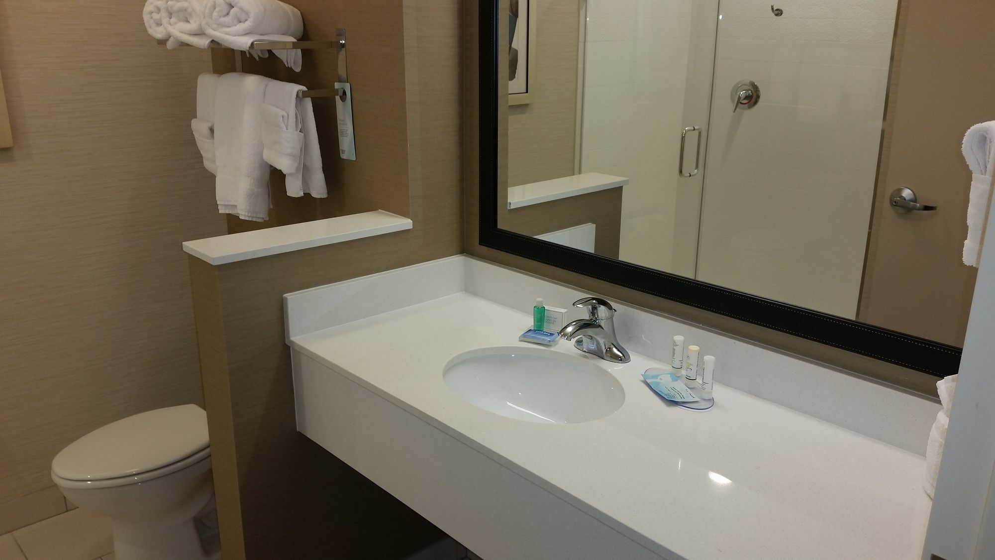 Fairfield Inn & Suites By Marriott Lincoln Southeast Εξωτερικό φωτογραφία