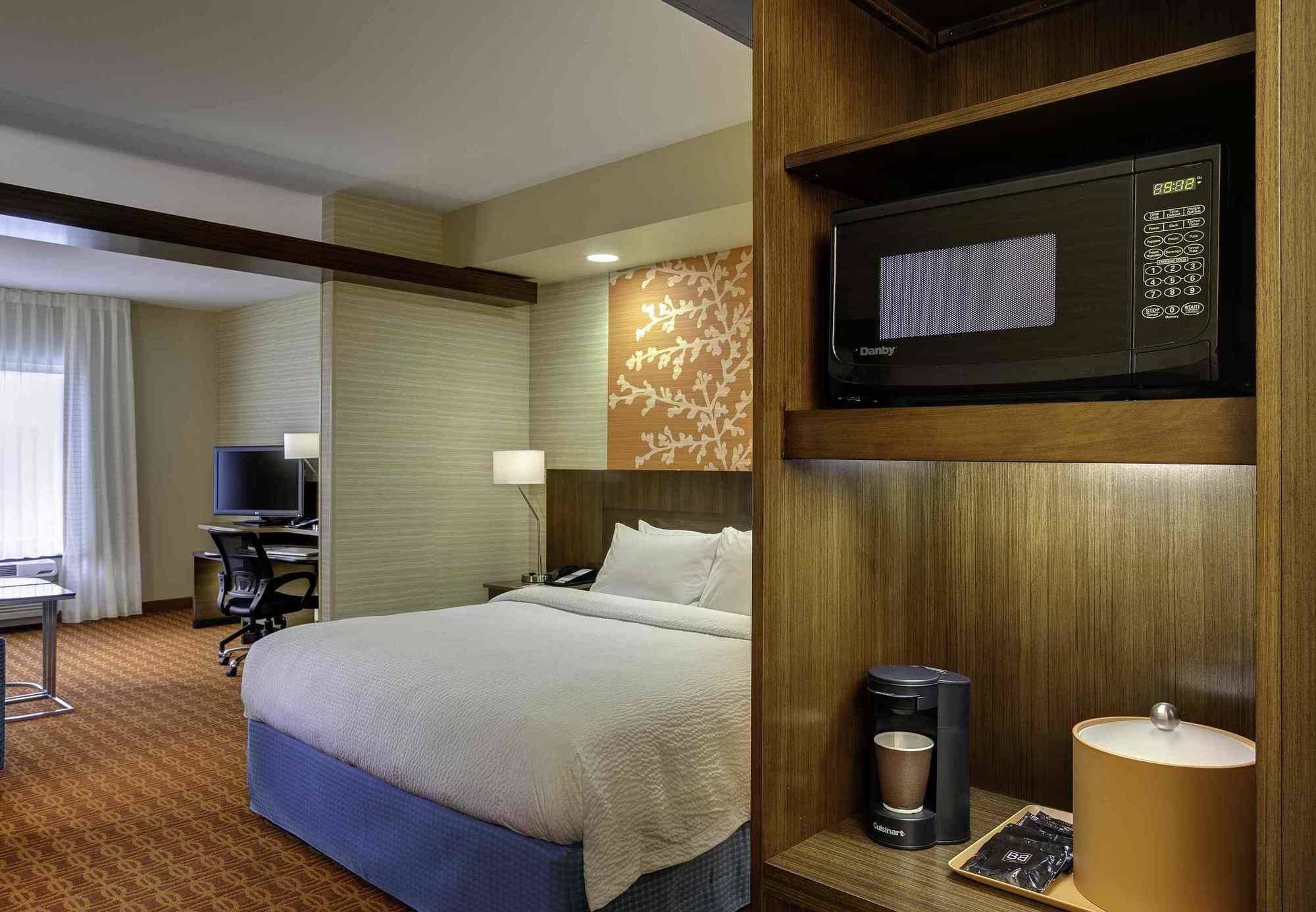 Fairfield Inn & Suites By Marriott Lincoln Southeast Εξωτερικό φωτογραφία
